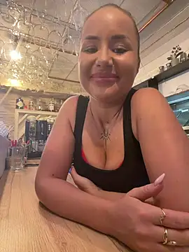 Snapshot of beautydiamond chatting on 12, 7, 2026 beautydiamond online show from 12, 7, 2026