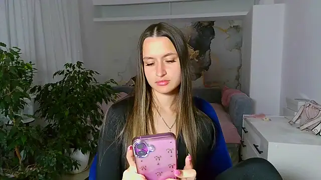 Submissive love online show from 27, 5, 2026