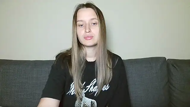 Submissive love online show from 3, 3, 2025