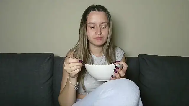 Submissive love online show from 22, 3, 2025