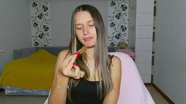 Submissive love online show from 9, 11, 2025