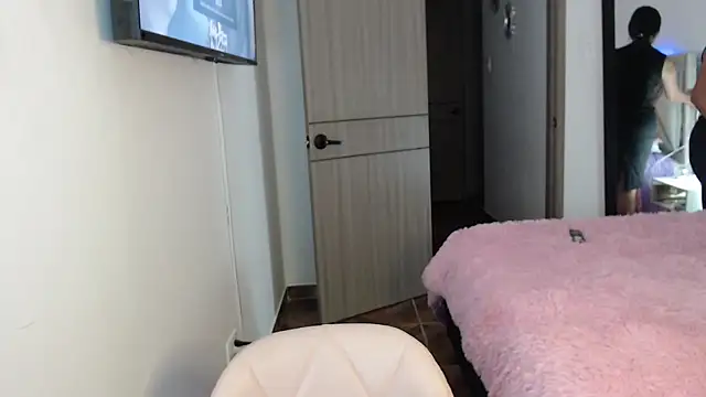 SophiaJoliebm online show from 15, 4, 2026