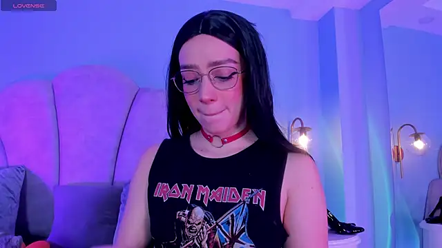 sweeet peach online show from 8, 9, 2025