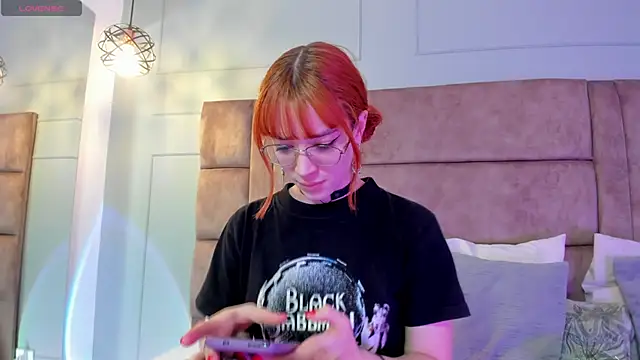 sweeet peach online show from 9, 3, 2025