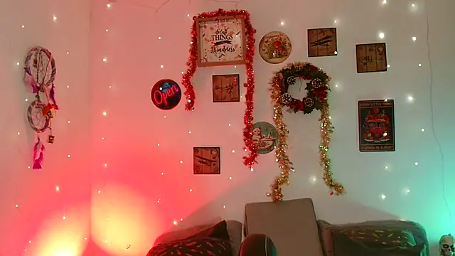 catalinamommyx online show from 4, 12, 2025