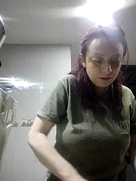 catalinamommyx online show from 6, 10, 2025