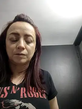 catalinamommyx online show from 24, 9, 2025