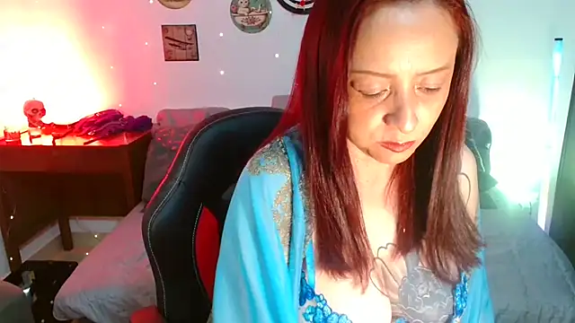 catalinamommyx online show from 13, 2, 2026