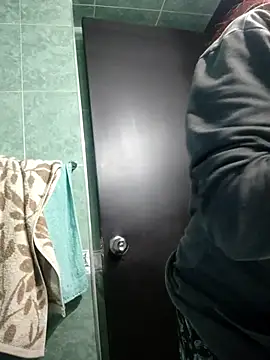 catalinamommyx online show from 13, 10, 2025