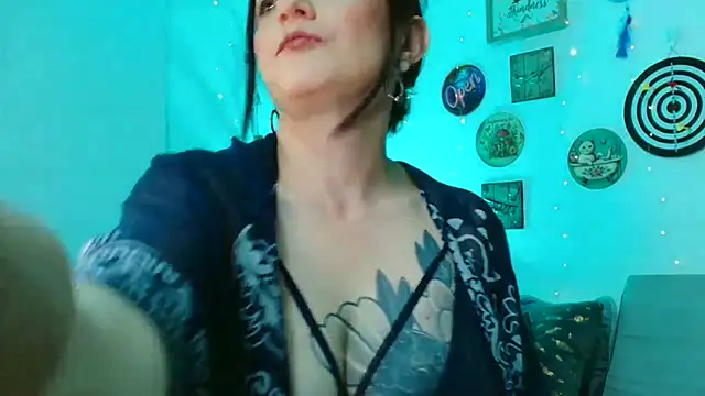 catalinamommyx online show from 25, 2, 2026