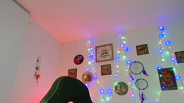 catalinamommyx online show from 25, 10, 2025