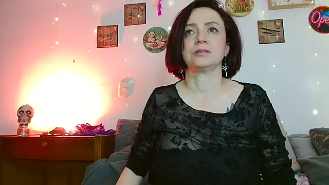 Snapshot of catalinamommyx chatting on 29, 6, 2026 catalinamommyx online show from 29, 6, 2026