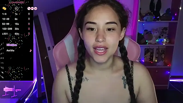 Snapshot of redbarbiedollx chatting on 4, 10, 2025 redbarbiedollx online show from 4, 10, 2025