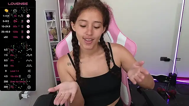 Snapshot of redbarbiedollx chatting on 6, 1, 2025 redbarbiedollx online show from 6, 1, 2025