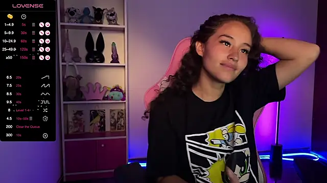 Snapshot of redbarbiedollx chatting on 21, 12, 2024 redbarbiedollx online show from 21, 12, 2024