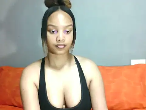 SmallSlut5 online show from 4, 3, 2026