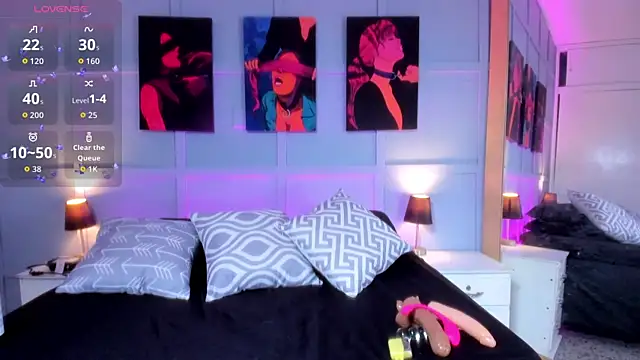 Elizabeth Santos online show from 11, 9, 2025