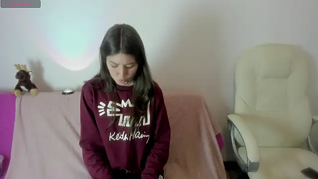 Tesa cute online show from 28, 10, 2025