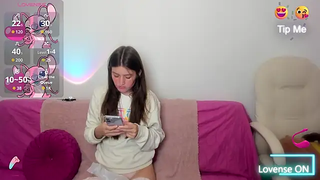 Tesa cute online show from 14, 11, 2025