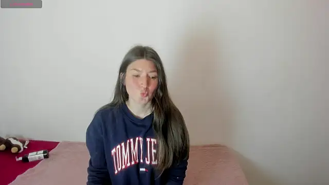 Tesa cute online show from 3, 10, 2025