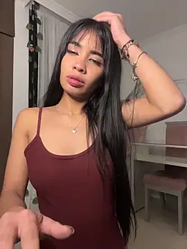 lina pink online show from 1, 12, 2025