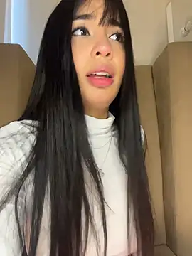 lina pink online show from 4, 2, 2026