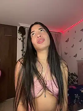 lina pink online show from 13, 3, 2025