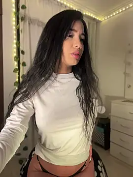lina pink online show from 30, 5, 2026