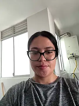 Karla-sexy01 online show from 13, 4, 2026