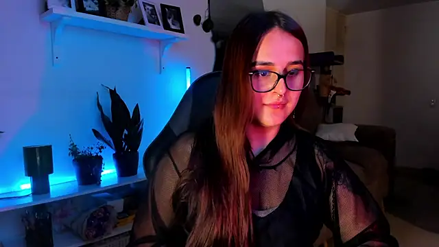 evy orange1 online show from 25, 3, 2026