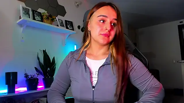 evy orange1 online show from 26, 3, 2026