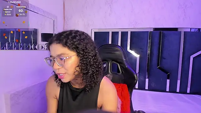 MilaHall  online show from 14, 10, 2025