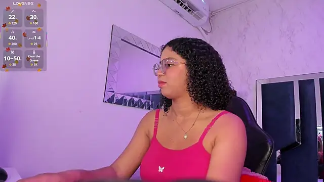 MilaHall  online show from 13, 10, 2025