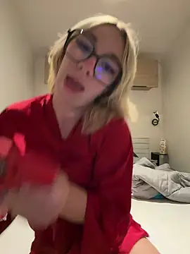 Snapshot of Giuliana_baby chatting on 7, 7, 2026 Giuliana baby online show from 7, 7, 2026