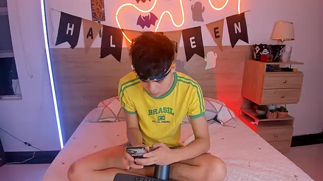 justinbiler online show from 30, 10, 2025