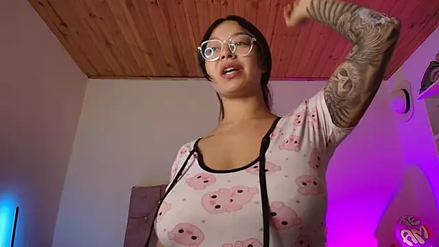 miaa saenz1 online show from 11, 11, 2025