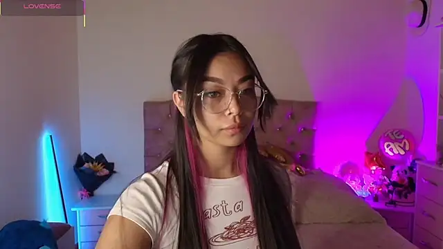 miaa saenz1 online show from 25, 10, 2025