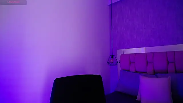 Roxie-Summers11 online show from 22, 2, 2025