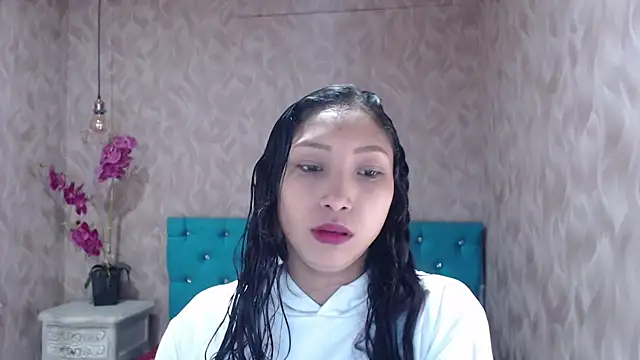 MadelineDoll online show from 13, 3, 2025