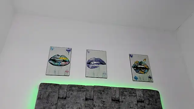 Julifoxx online show from 19, 3, 2025