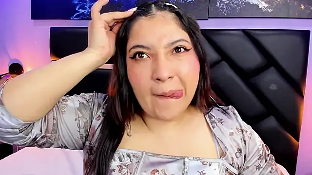 Snapshot of Emma_monserrat chatting on 12, 6, 2026 Emma monserrat online show from 12, 6, 2026
