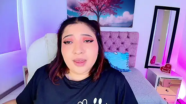 Emma monserrat online show from 2, 10, 2025