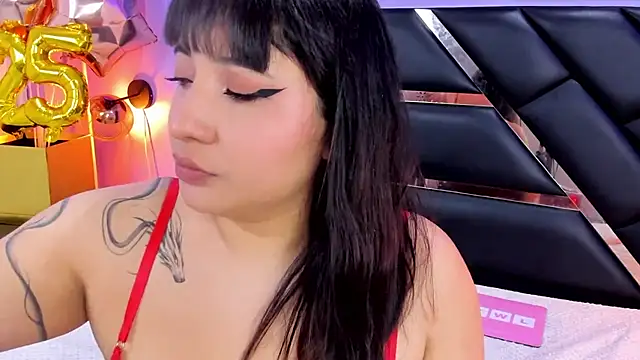 Snapshot of Emma_monserrat chatting on 27, 6, 2026 Emma monserrat online show from 27, 6, 2026