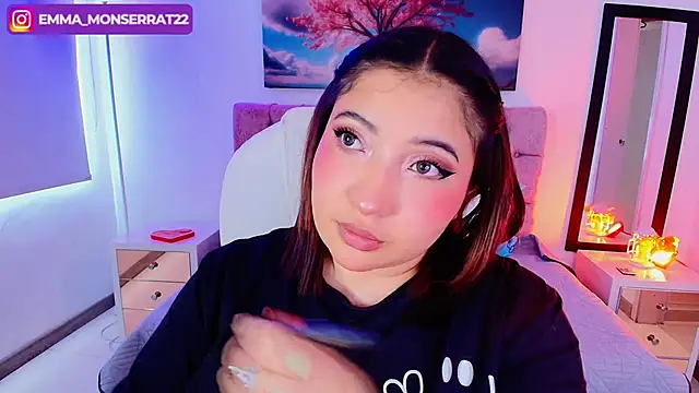 Emma monserrat online show from 24, 9, 2025