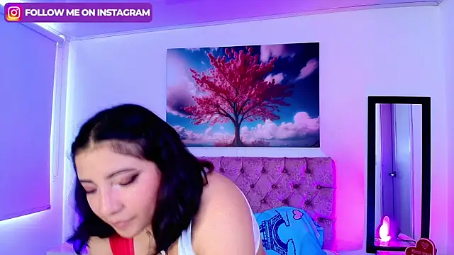 Emma monserrat online show from 8, 10, 2025