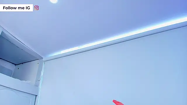 Emma monserrat online show from 13, 3, 2026