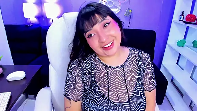 Emma monserrat online show from 2, 5, 2026