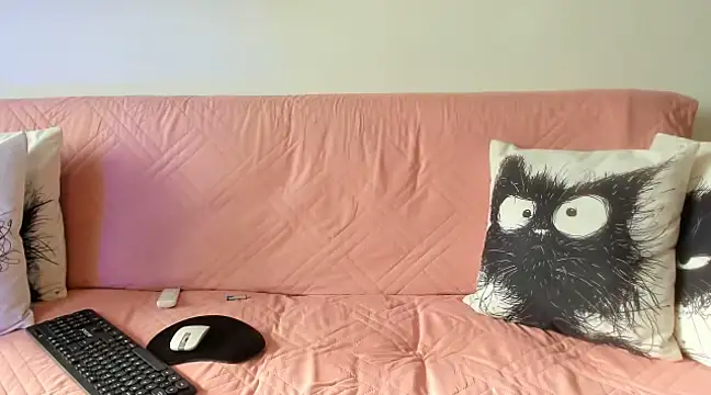 Snapshot of Emma_Jnes chatting on 17, 3, 2025 Emma Jnes online show from 17, 3, 2025