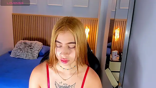 LUCYAMARS1 online show from 22, 10, 2025