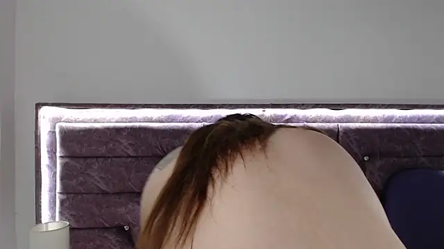 Penelope Fox14 online show from 13, 11, 2025